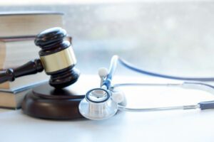 Processo contra médicos entenda as melhores práticas para se proteger de ações judiciais